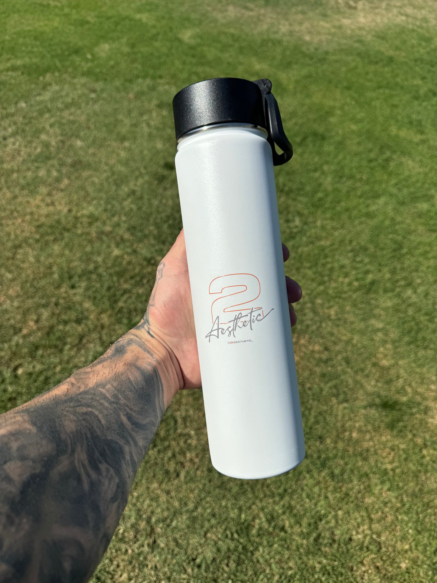 2Aesthetic Insulated Thermos